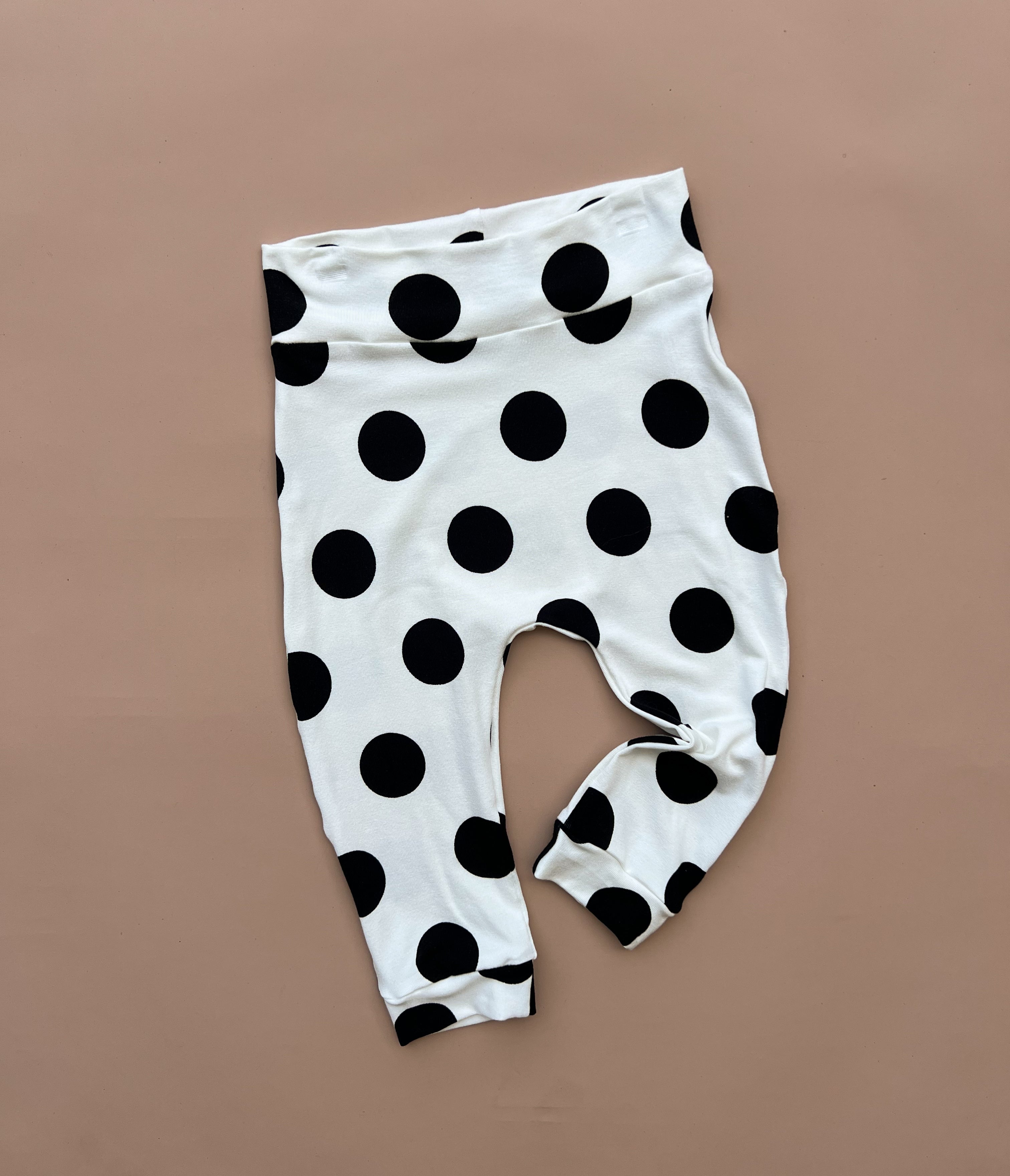 Easy Leggings - Black Spot